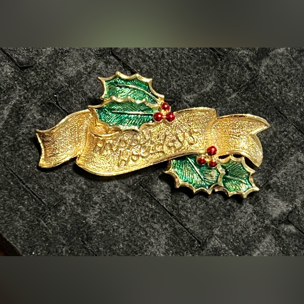 Vintage Gerry Weber Gold Tone Leaf Brooch
